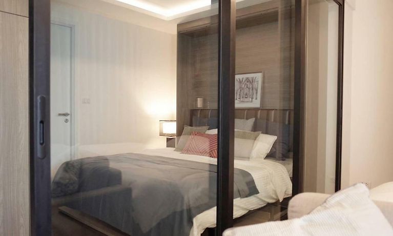 Circle Rein 8843bangkok Asok2double Beds52m24max - 